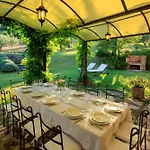 Villa Charming Historic Villa-10 Acres