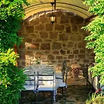 Charming Historic Villa-10 Acres Villa Quadro Vecchio