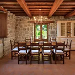 Charming Historic Villa-10 Acres Villa Quadro Vecchio