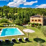 Charming Historic Villa-10 Acres *