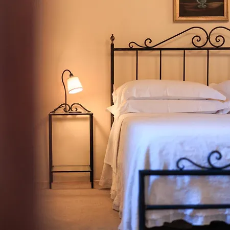 Villa Charming Historic Villa-10 Acres