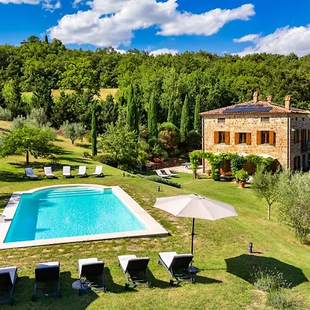 Charming Historic Villa-10 Acres *