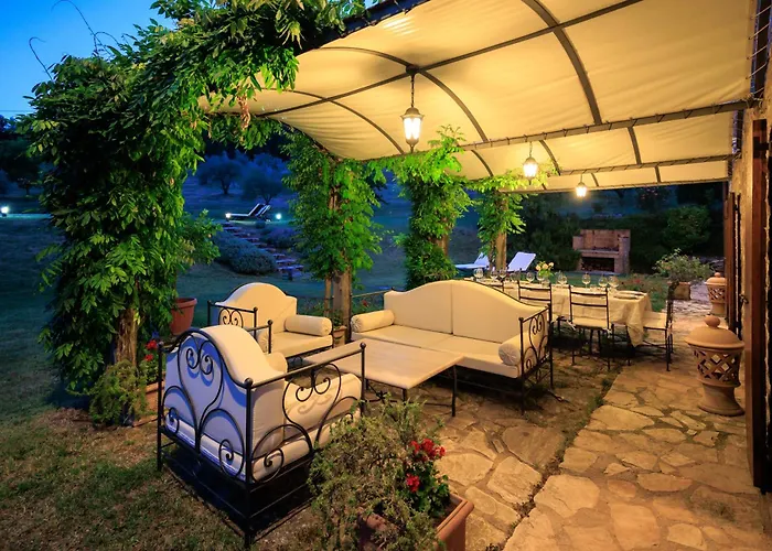 Villa Charming Historic Villa-10 Acres