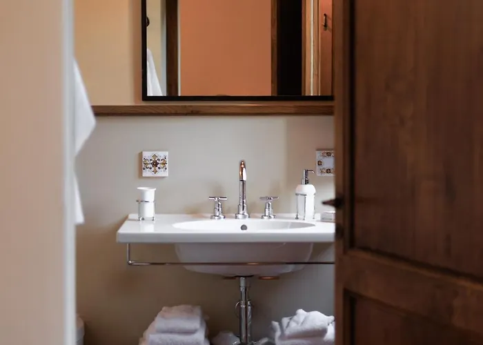 Charming Historic Villa-10 Acres * Quadro Vecchio