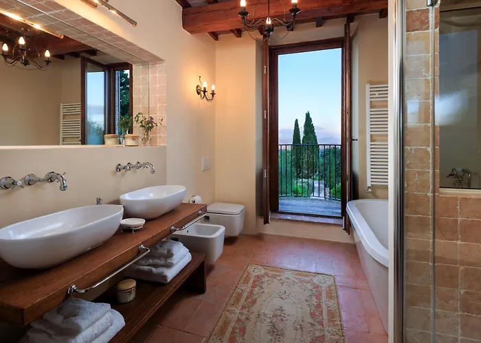 Charming Historic Villa-10 Acres *