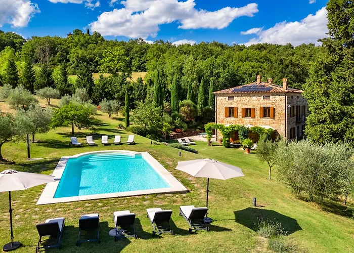 Charming Historic Villa-10 Acres *